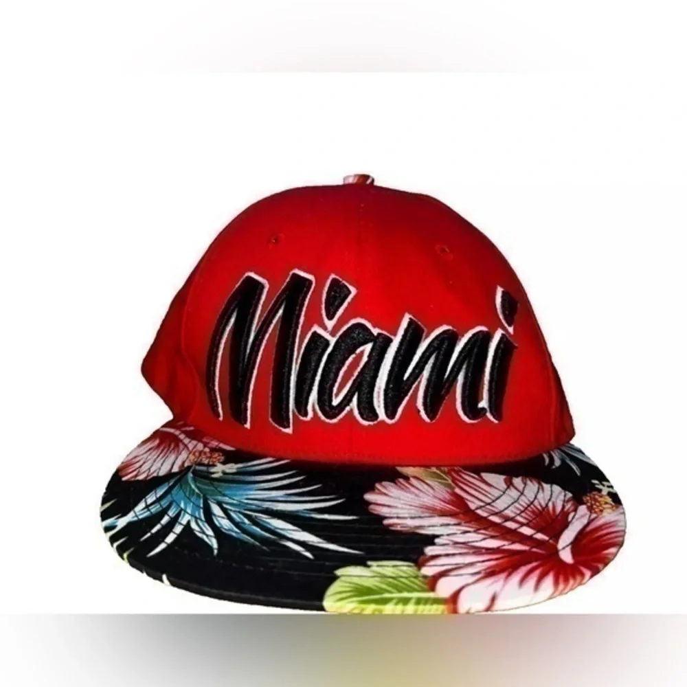 City Hunter One Size Red Black Miami Heat Floral Snapback Cap Hat Vtg